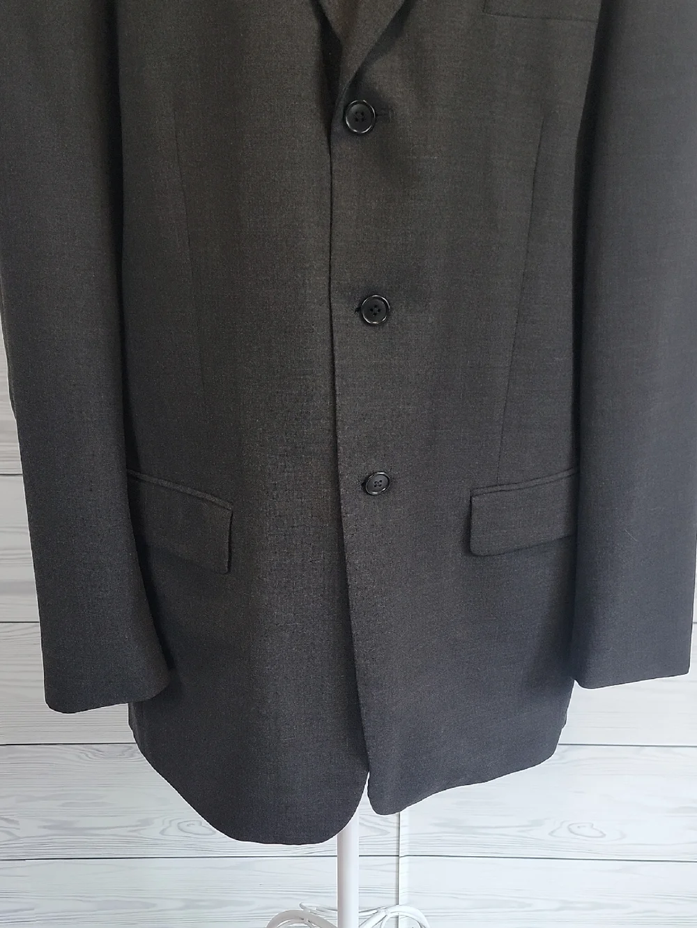 Calvin Klein  Suit Blazer - Tailored Three-Button - Charcoal Grey Mens Size 44R